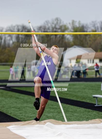 Thumbnail 1 in 2024 New Haven Relays  photogallery.
