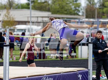 Thumbnail 2 in 2024 New Haven Relays  photogallery.