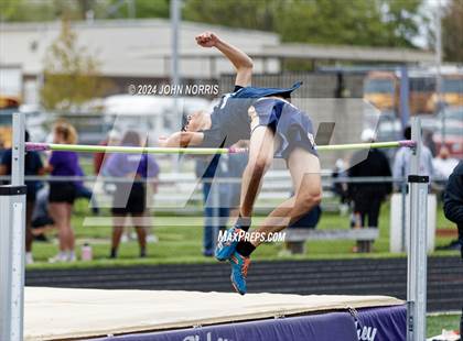 Thumbnail 2 in 2024 New Haven Relays  photogallery.