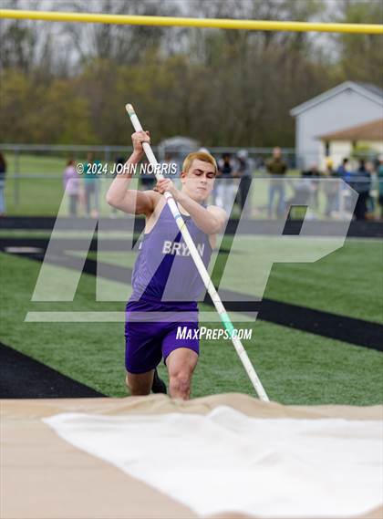 Thumbnail 3 in 2024 New Haven Relays  photogallery.