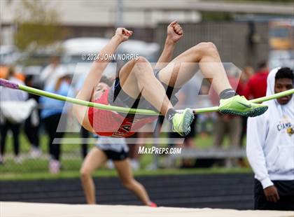 Thumbnail 3 in 2024 New Haven Relays  photogallery.