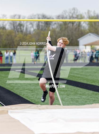 Thumbnail 2 in 2024 New Haven Relays  photogallery.