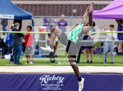 Thumbnail 2 in 2024 New Haven Relays  photogallery.