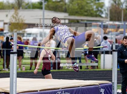 Thumbnail 2 in 2024 New Haven Relays  photogallery.