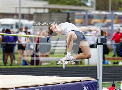 Thumbnail 2 in 2024 New Haven Relays  photogallery.