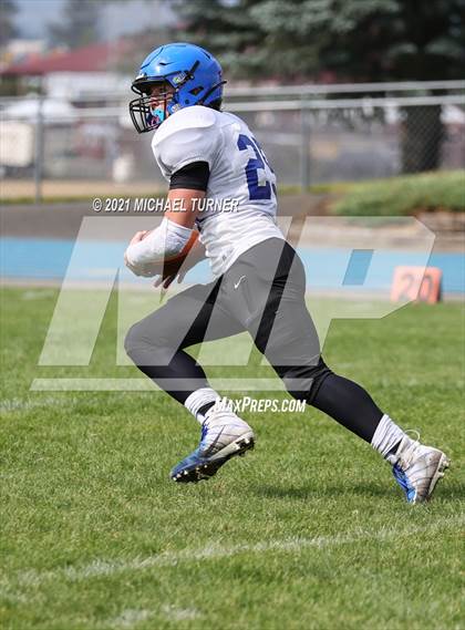 Thumbnail 3 in Post Falls @ Coeur d'Alene  White (Scrimmage) photogallery.