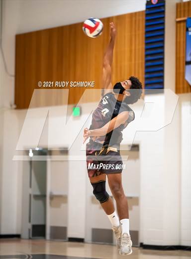null - Photo 01
