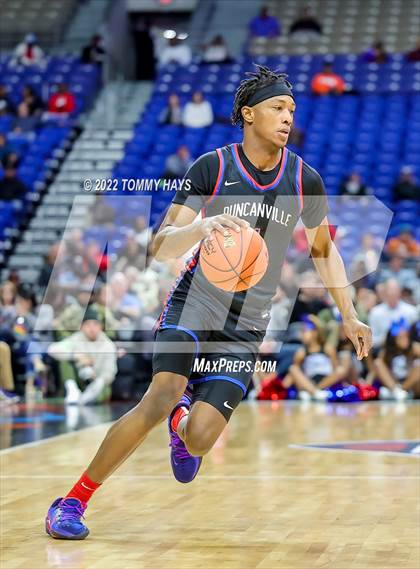 Thumbnail 3 in McKinney vs. Duncanville (UIL 6A State Final) photogallery.