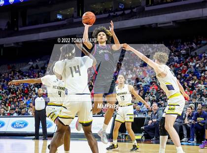 Thumbnail 1 in McKinney vs. Duncanville (UIL 6A State Final) photogallery.