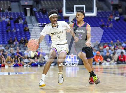 Thumbnail 1 in McKinney vs. Duncanville (UIL 6A State Final) photogallery.