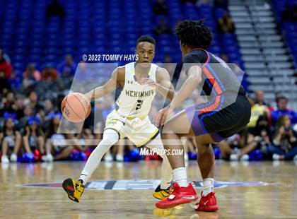 Thumbnail 1 in McKinney vs. Duncanville (UIL 6A State Final) photogallery.