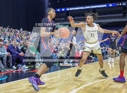 Thumbnail 2 in McKinney vs. Duncanville (UIL 6A State Final) photogallery.