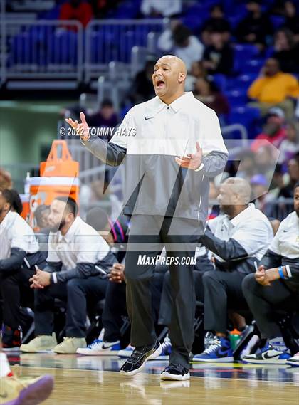 Thumbnail 1 in McKinney vs. Duncanville (UIL 6A State Final) photogallery.