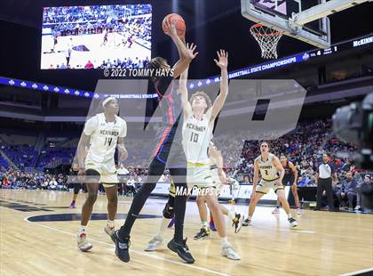 Thumbnail 3 in McKinney vs. Duncanville (UIL 6A State Final) photogallery.