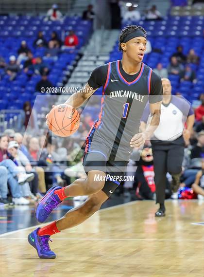 Thumbnail 1 in McKinney vs. Duncanville (UIL 6A State Final) photogallery.