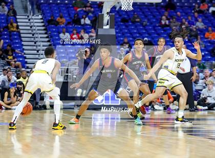 Thumbnail 2 in McKinney vs. Duncanville (UIL 6A State Final) photogallery.