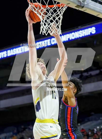 Thumbnail 3 in McKinney vs. Duncanville (UIL 6A State Final) photogallery.