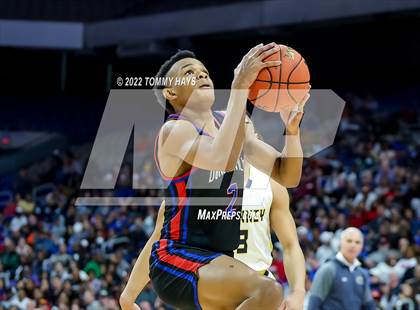 Thumbnail 3 in McKinney vs. Duncanville (UIL 6A State Final) photogallery.