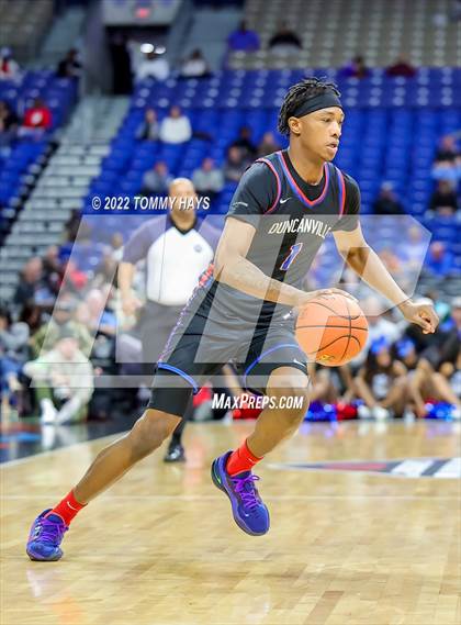 Thumbnail 1 in McKinney vs. Duncanville (UIL 6A State Final) photogallery.