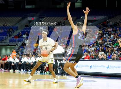 Thumbnail 1 in McKinney vs. Duncanville (UIL 6A State Final) photogallery.
