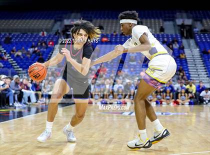 Thumbnail 2 in McKinney vs. Duncanville (UIL 6A State Final) photogallery.