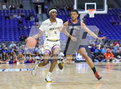 Thumbnail 3 in McKinney vs. Duncanville (UIL 6A State Final) photogallery.