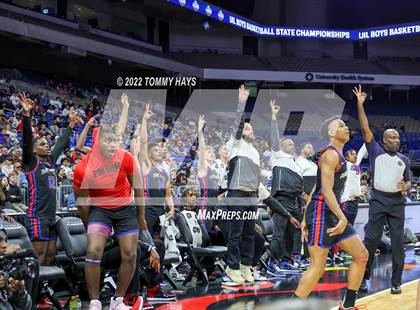Thumbnail 2 in McKinney vs. Duncanville (UIL 6A State Final) photogallery.