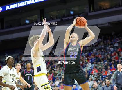 Thumbnail 1 in McKinney vs. Duncanville (UIL 6A State Final) photogallery.