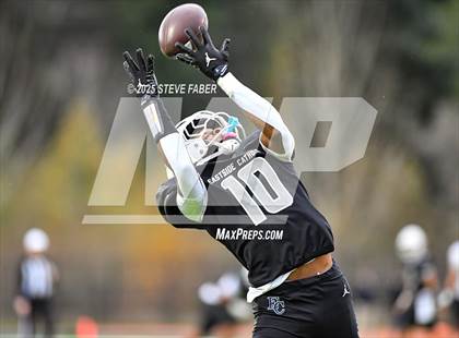 Thumbnail 2 in Kennewick @ Eastside Catholic (WIAA 3A Quarterfinals) photogallery.