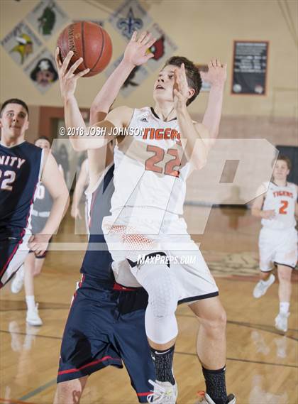 Thumbnail 2 in Unity @ Webster (WIAA D4 Regional Semifinal)  photogallery.