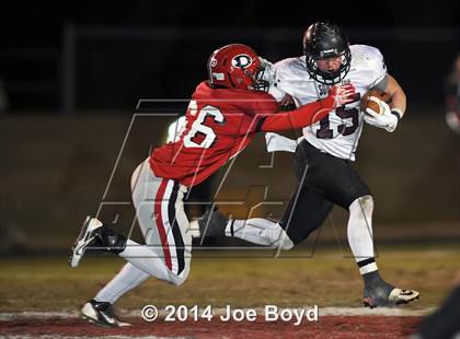 Thumbnail 2 in Decatur vs. Southside (AHSAA 6A Playoff) photogallery.