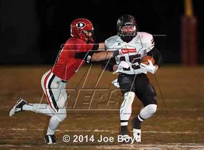 Thumbnail 1 in Decatur vs. Southside (AHSAA 6A Playoff) photogallery.