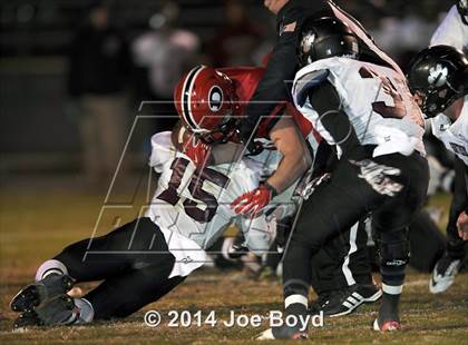 Thumbnail 1 in Decatur vs. Southside (AHSAA 6A Playoff) photogallery.