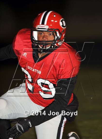 Thumbnail 1 in Decatur vs. Southside (AHSAA 6A Playoff) photogallery.