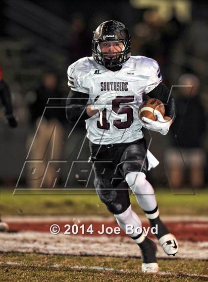 Thumbnail 3 in Decatur vs. Southside (AHSAA 6A Playoff) photogallery.