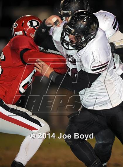 Thumbnail 2 in Decatur vs. Southside (AHSAA 6A Playoff) photogallery.