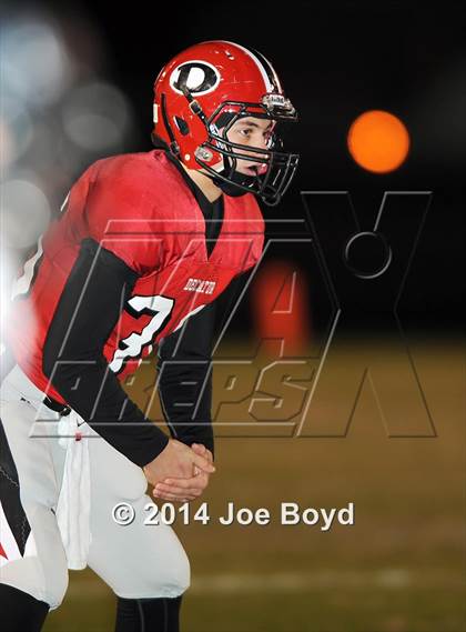 Thumbnail 2 in Decatur vs. Southside (AHSAA 6A Playoff) photogallery.