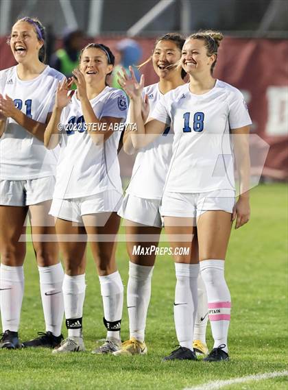 Thumbnail 3 in Valor Christian vs. Grandview photogallery.