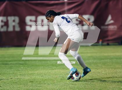 Thumbnail 3 in Valor Christian vs. Grandview photogallery.