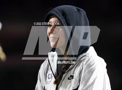 Thumbnail 3 in Valor Christian vs. Grandview photogallery.