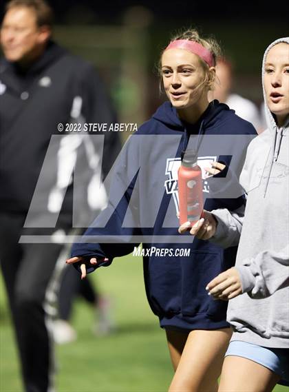 Thumbnail 2 in Valor Christian vs. Grandview photogallery.