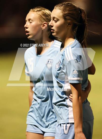 Thumbnail 1 in Valor Christian vs. Grandview photogallery.