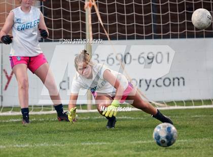 Thumbnail 3 in Valor Christian vs. Grandview photogallery.