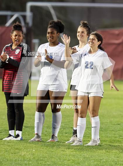 Thumbnail 2 in Valor Christian vs. Grandview photogallery.
