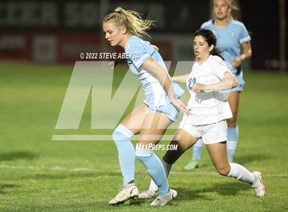 Thumbnail 1 in Valor Christian vs. Grandview photogallery.