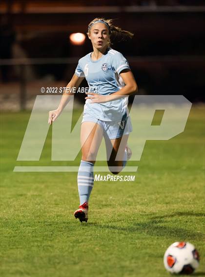 Thumbnail 3 in Valor Christian vs. Grandview photogallery.