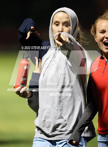 Thumbnail 2 in Valor Christian vs. Grandview photogallery.