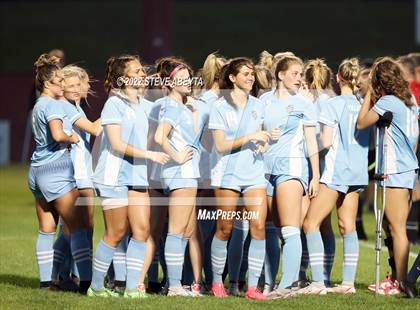 Thumbnail 3 in Valor Christian vs. Grandview photogallery.