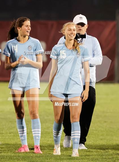 Thumbnail 2 in Valor Christian vs. Grandview photogallery.