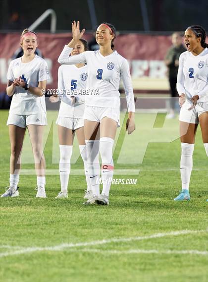 Thumbnail 1 in Valor Christian vs. Grandview photogallery.